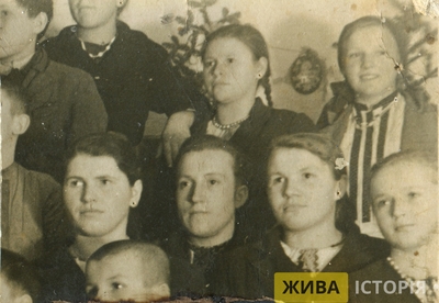 Молодь з с. Стебник Хирівського району Дрогобицької області
