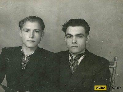 Павло та Михайло Олійники, м. Ходорів Дрогобицької області