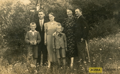 Родина Поліщуків з друзями, м. Львів