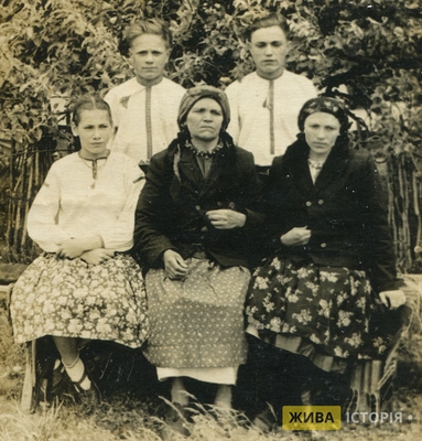 Родина з с. Казанів Коршівського району Станіславської області