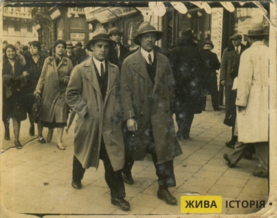 Іван Дух з с. Фельштин Старосамбірського повіту Львівського воєводства із товаришем, Канада
