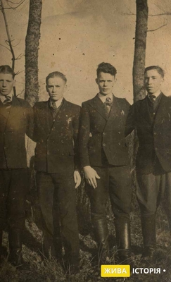 Юнаки в с. Стрептів, крайзе Кам'янка Струмилівська, дистрикт Галичина