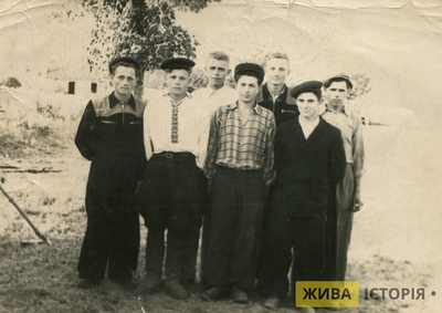 Хлопці с. Тучне Перемишлянського району Львівської області